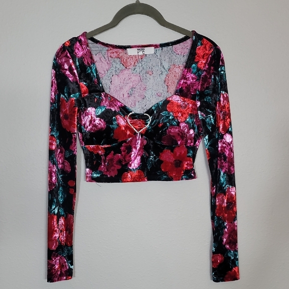 Madden Nyc Tops - Madden Floral Velvet Crop Top Size XS Long Sleeve Rhinestone Sweetheart Coquette